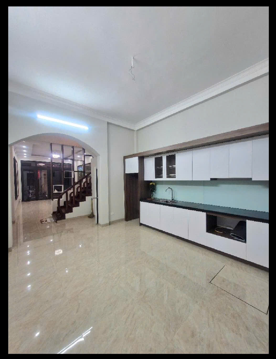 NGÕ THÔNG KINH DOANH - 3 GÁC TRÁNH - NGỌC KHÁNH, DT: 58M2, 5T, 15.8 TỶ.